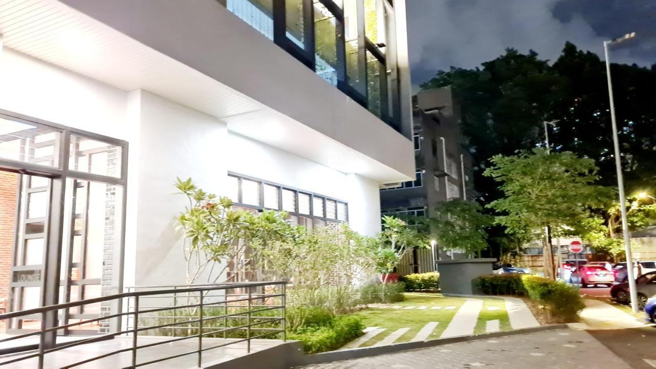 Chambers Serviced Suites Klcc By Cozy Stay Kuala Lumpur Ngoại thất bức ảnh